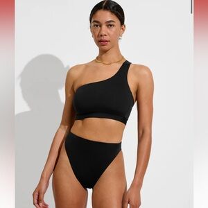 Left on Friday Super Hi Hi Bottom